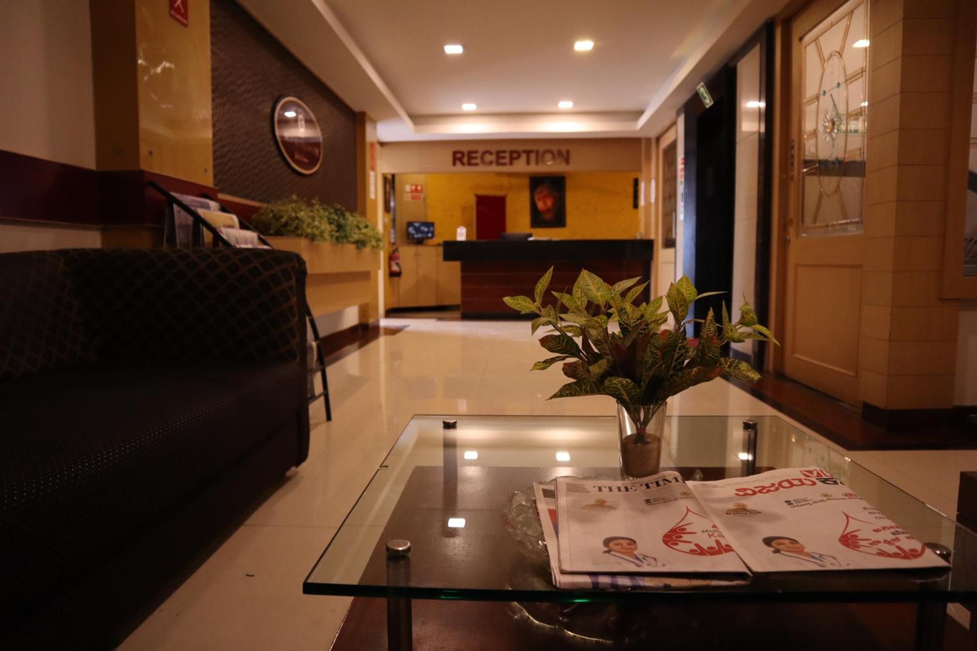 Sri Sai Ram Suites 班加罗尔 外观 照片