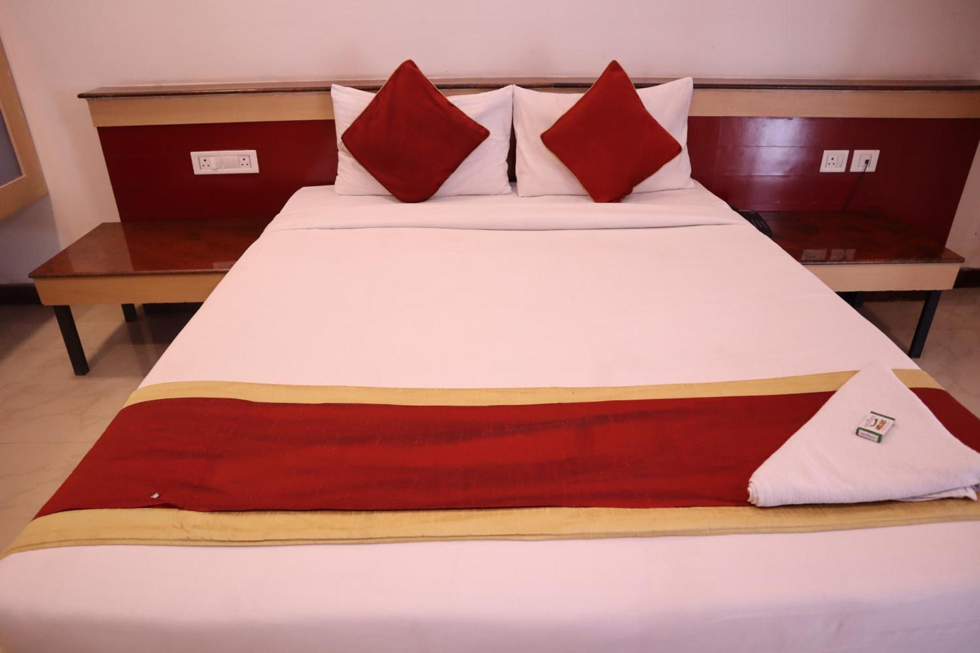 Sri Sai Ram Suites 班加罗尔 外观 照片