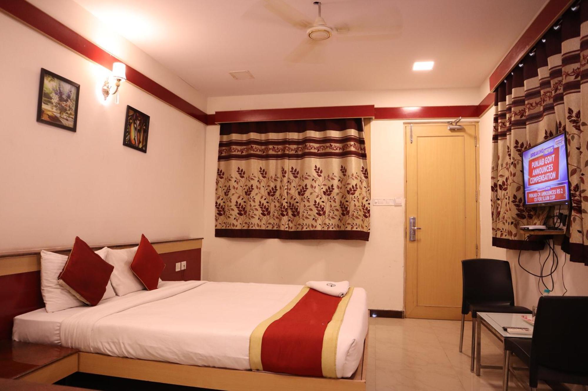 Sri Sai Ram Suites 班加罗尔 外观 照片