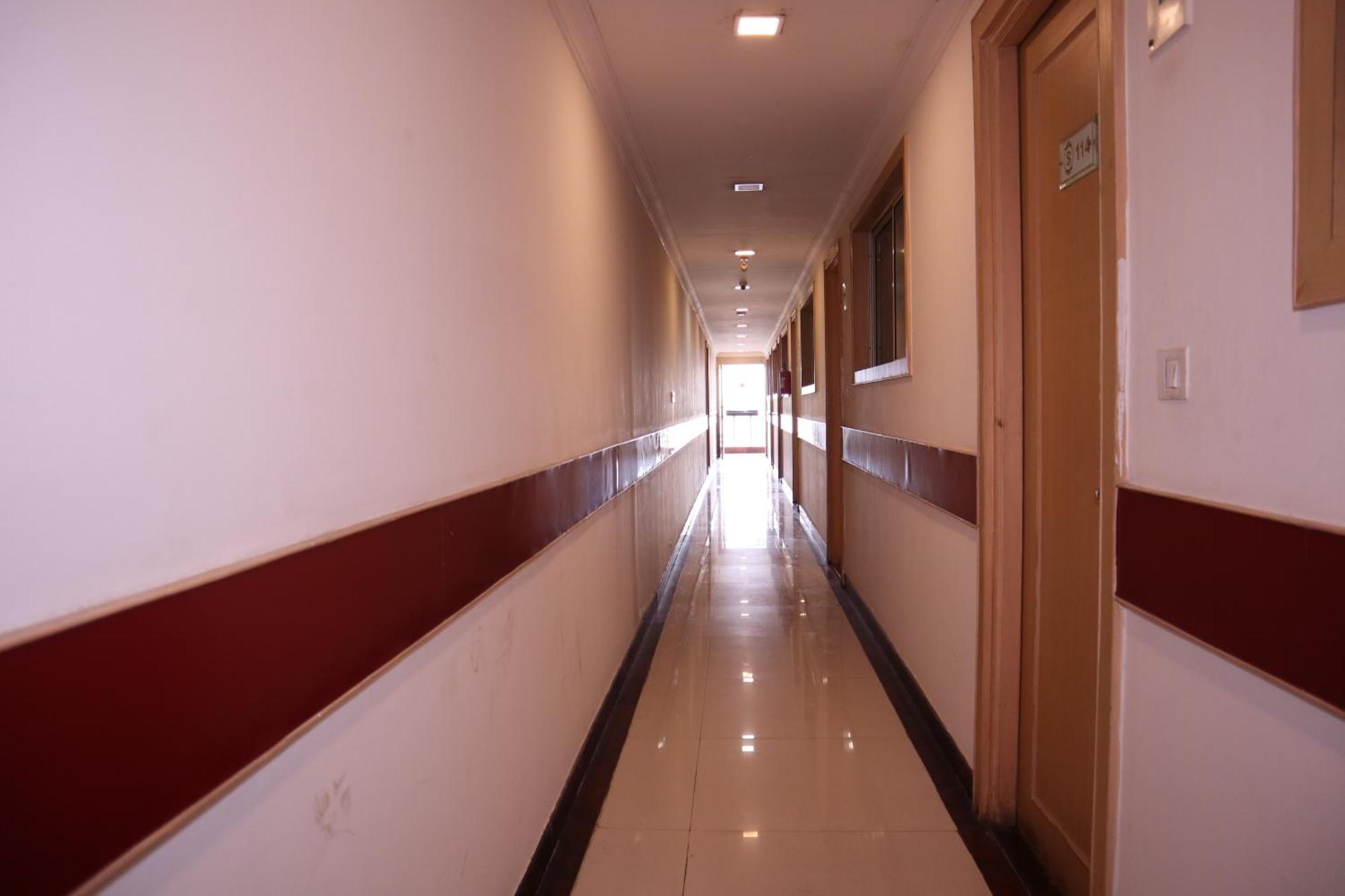 Sri Sai Ram Suites 班加罗尔 外观 照片