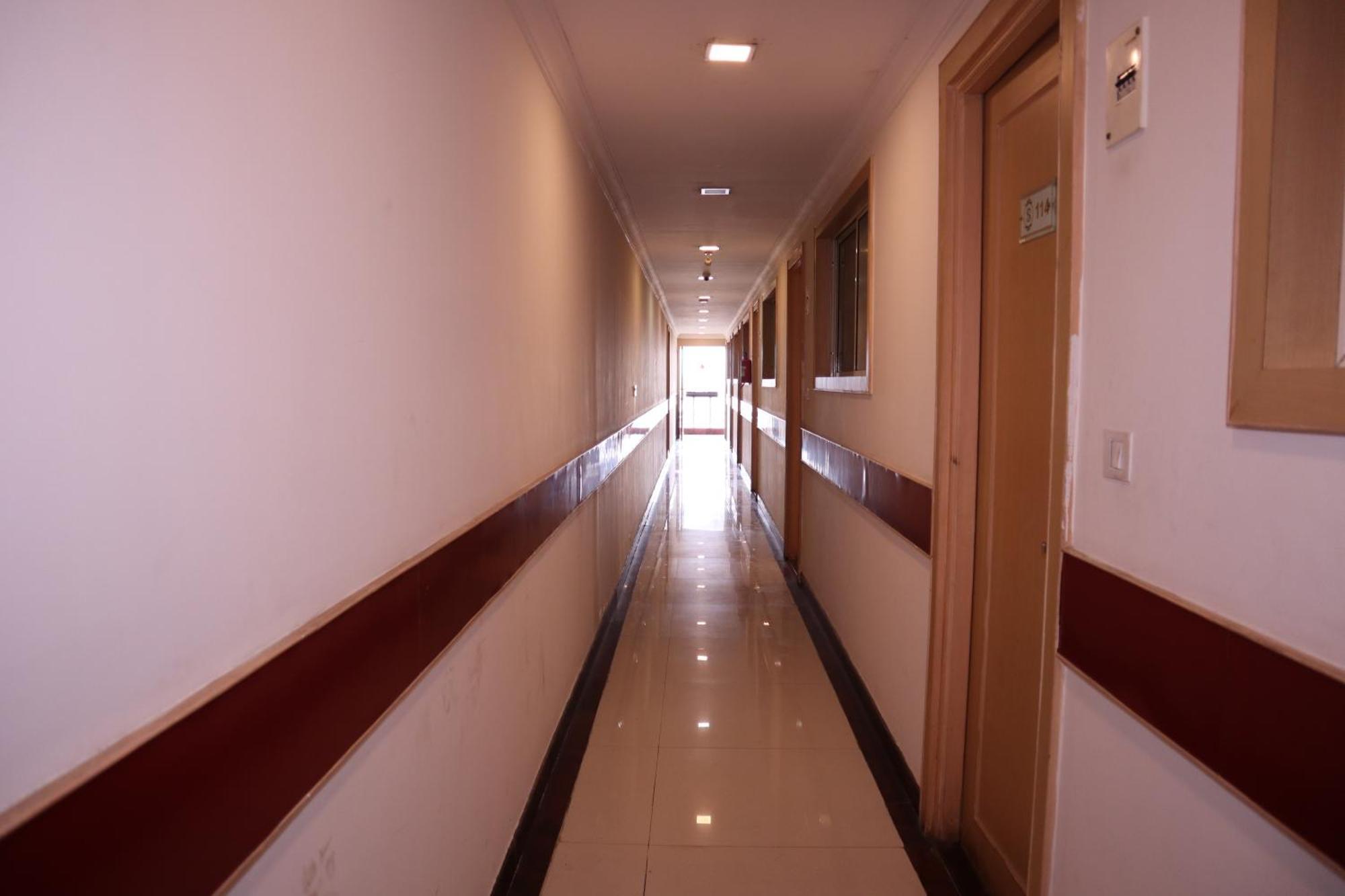 Sri Sai Ram Suites 班加罗尔 外观 照片