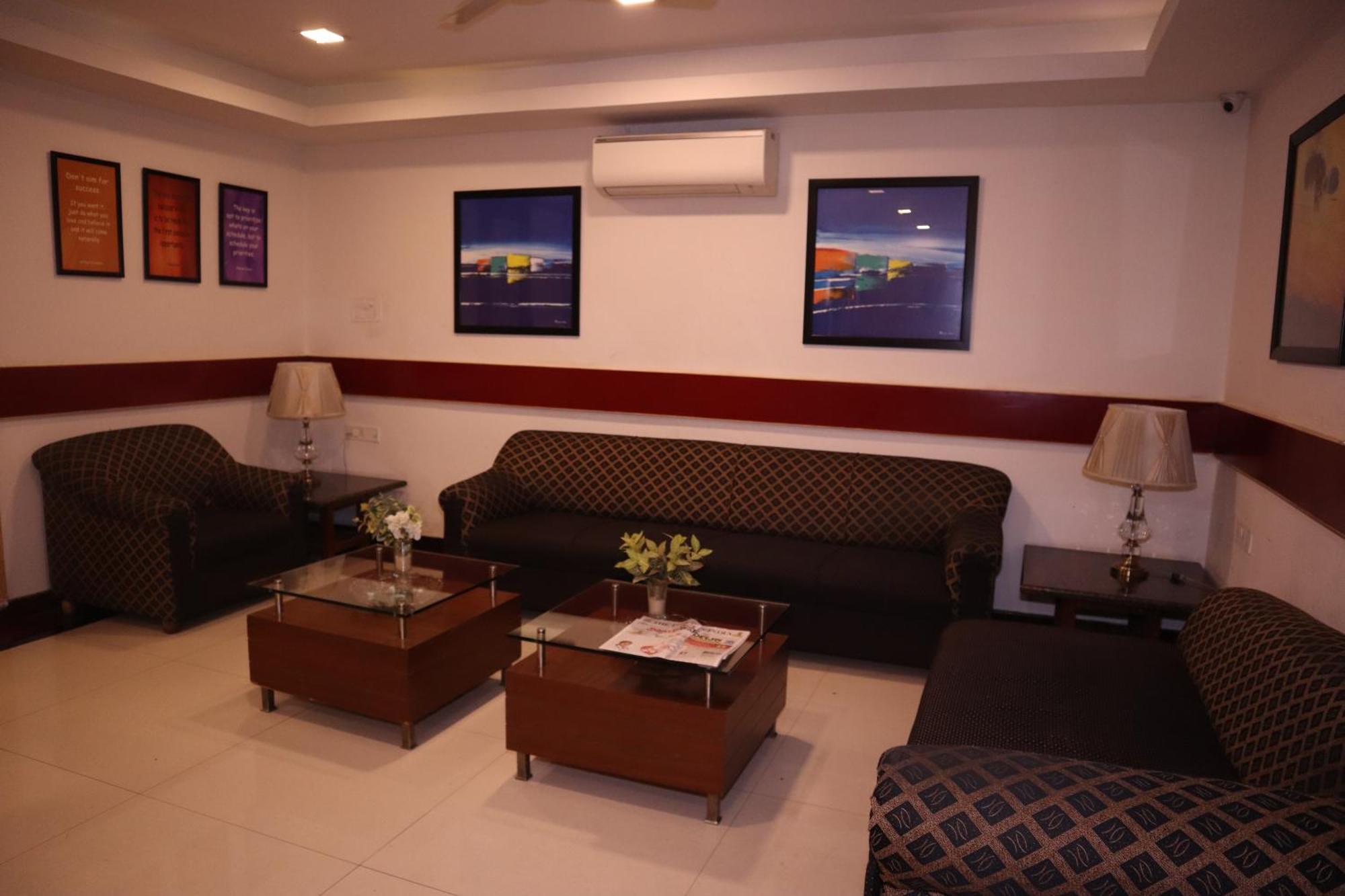 Sri Sai Ram Suites 班加罗尔 外观 照片