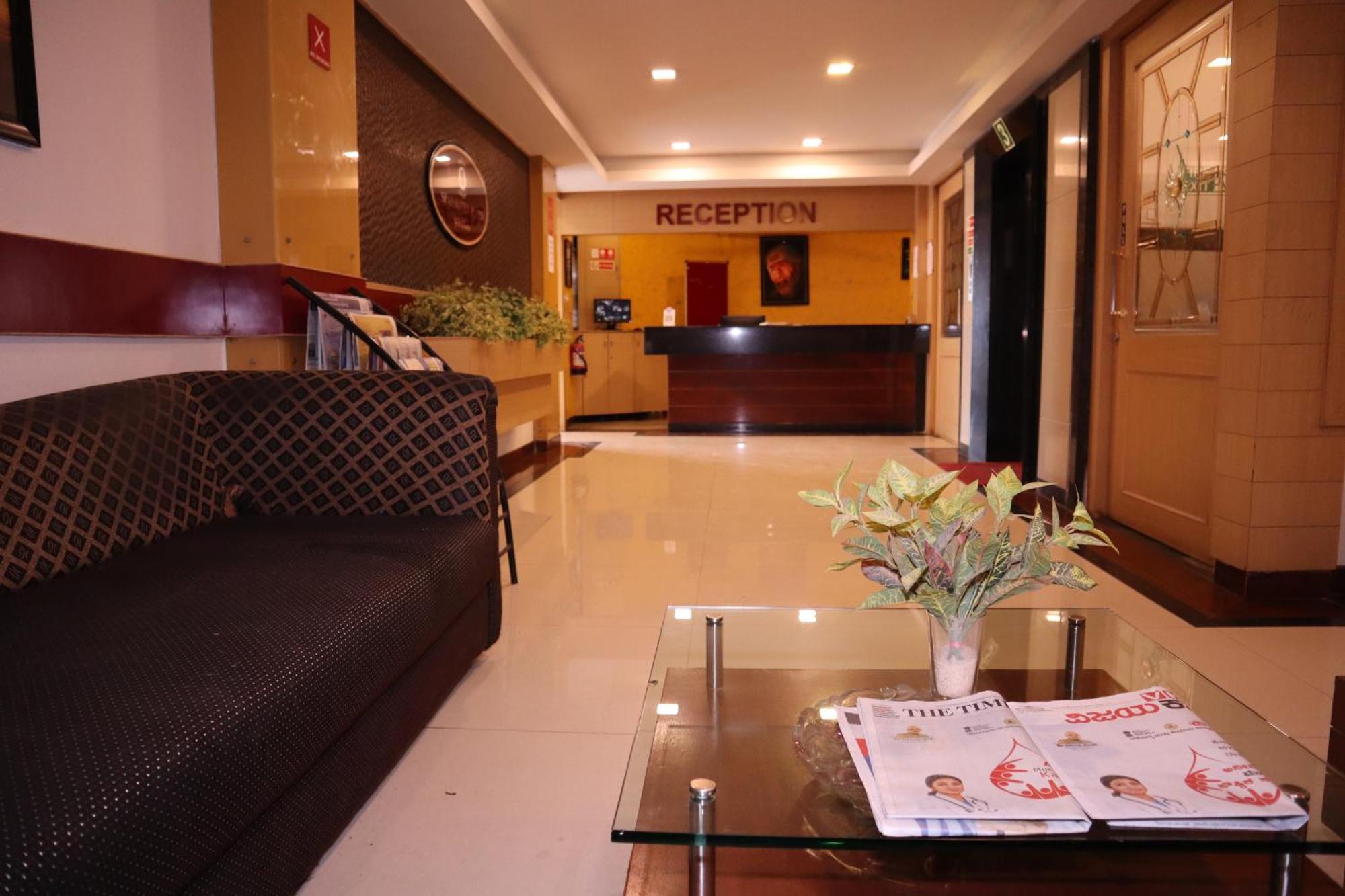 Sri Sai Ram Suites 班加罗尔 外观 照片